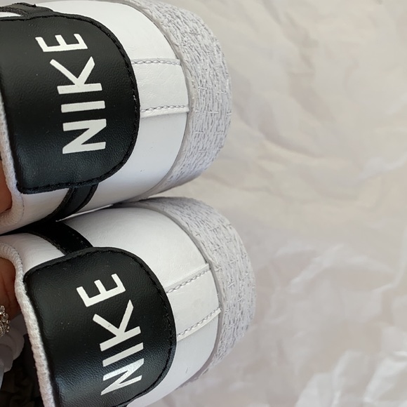 New Nike blazer low black swoosh sneakers shoes - Picture 7 of 8